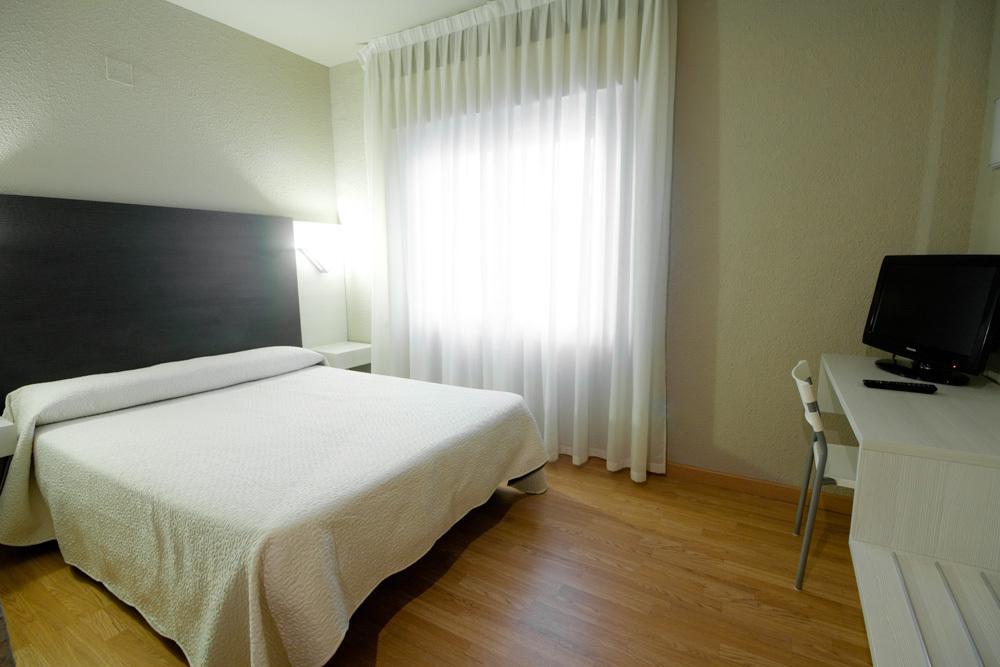 Hotel Fornos كالاتايوذ الغرفة الصورة